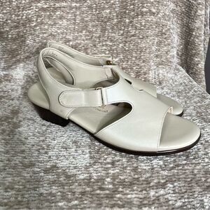 SAS Suntimer‎ Leather Open Toe Block Heel Sandal Bone Women's sz 8.5 S Slim